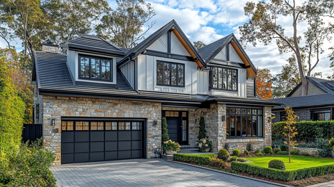 白色石材黑门住宅